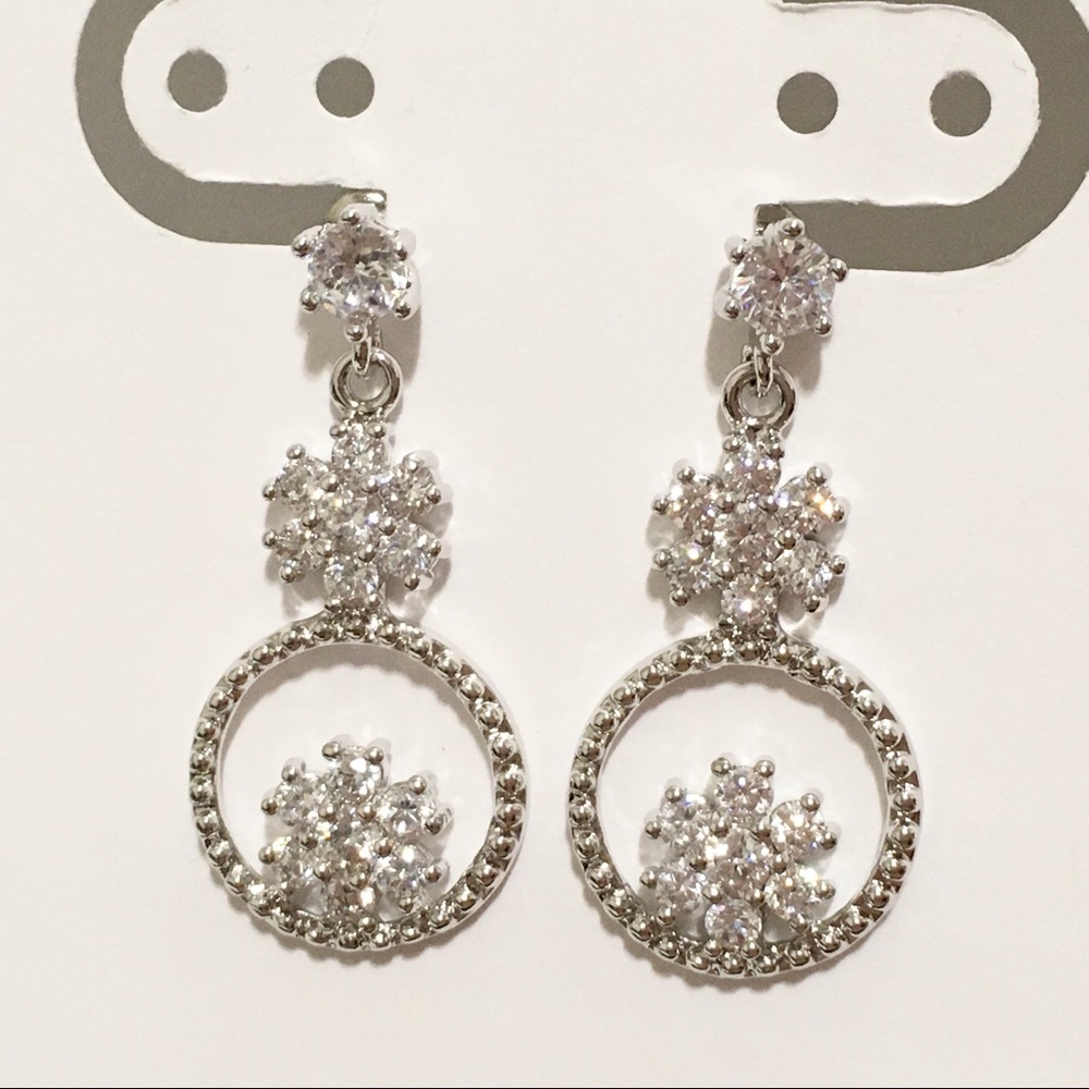 White goldfield clear stone dangling stud earrings